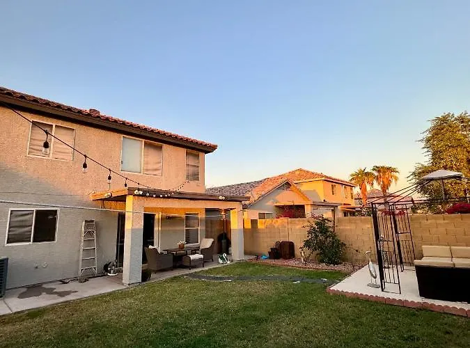 Habitación en casa particular West Phx Cozy King With Private Bathroom Inside A House Phoenix