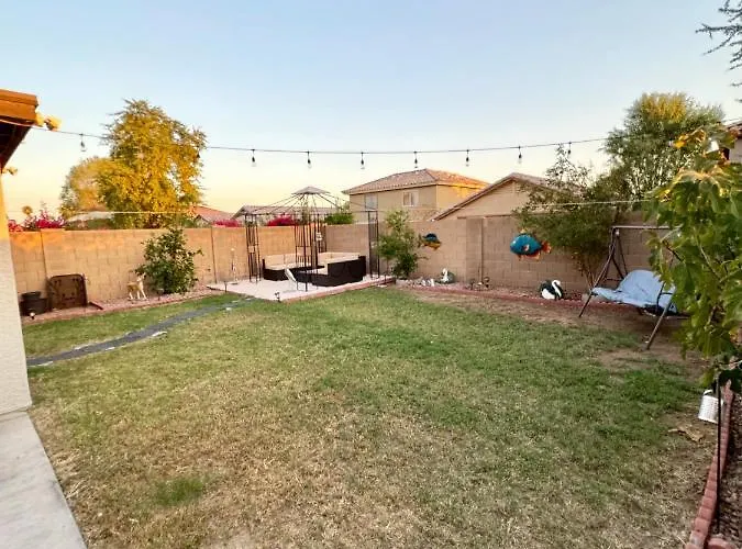 West Phx Cozy King With Private Bathroom Inside A House Habitación en casa particular *