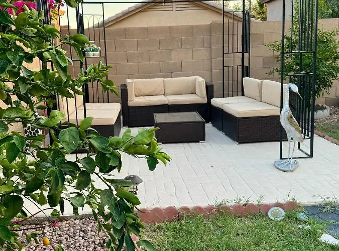 Habitación en casa particular West Phx Cozy King With Private Bathroom Inside A House *